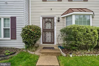 658 Mount Lubentia Court E, Upper Marlboro, MD 20774 - Photo 2