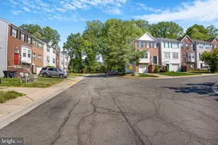 9820 Berrywood Ct, Springdale, MD 20774 - Photo 4