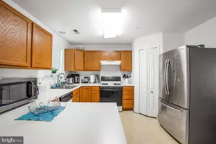 9820 Berrywood Ct, Springdale, MD 20774 - Photo 38
