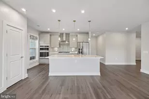 104 St Ives Pl, Oxon Hill, MD 20745 - Photo 8