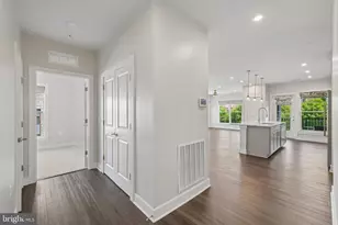 104 St Ives Pl, Oxon Hill, MD 20745 - Photo 2