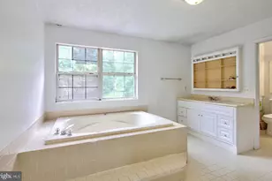 10711 Featherstone Dr, Fort Washington, MD 20744 - Photo 30