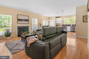 15508 Overchase Ln, Bowie, MD 20715 - Photo 30