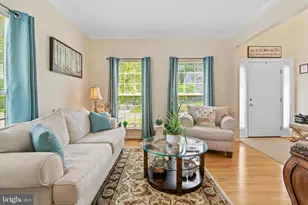 15508 Overchase Ln, Bowie, MD 20715 - Photo 12