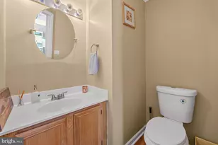 7112 Mahogany Dr, Landover, MD 20785 - Photo 6