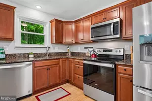 14932 Nighthawk Ln, Bowie, MD 20716 - Photo 16
