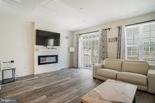 7206 Wood Trail Dr, Lanham, MD 20706 - Photo 4