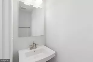 4747 Towne Park Rd, Suitland, MD 20746 - Photo 6