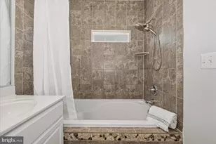 7907 Homefield Dr, Landover, MD 20785 - Photo 40