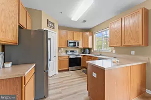 9617 Woodyard Cir, Upper Marlboro, MD 20772 - Photo 10