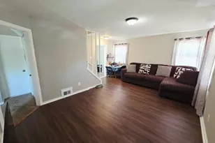 5112 72nd Pl, Hyattsville, MD 20784 - Photo 4