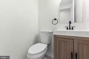 15732 Millbrook Ln, Laurel, MD 20707 - Photo 12