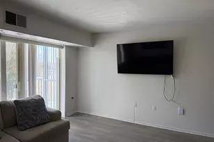 5215 Newton St, Bladensburg, MD 20710 - Photo 4