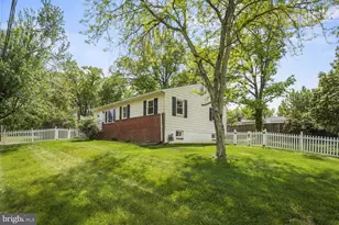 5802 Shepherd Ln, Lanham, MD 20706 - Photo 2
