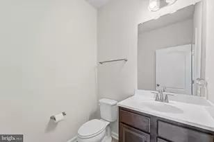 1049 Highpoint Trl, Laurel, MD 20707 - Photo 26