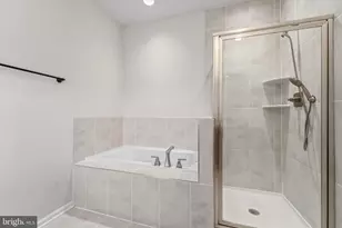 1049 Highpoint Trl, Laurel, MD 20707 - Photo 32