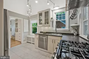 4205 Longfellow St, Hyattsville, MD 20781 - Photo 12