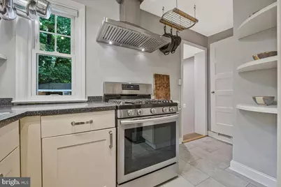 4205 Longfellow Street, Hyattsville, MD 20781 - Photo 14