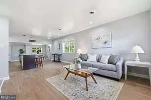 1100 Elkhart St, Oxon Hill, MD 20745 - Photo 2