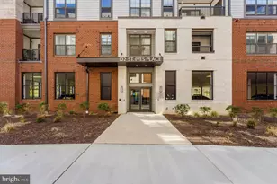 102 St Ives Pl, Oxon Hill, MD 20745 - Photo 2
