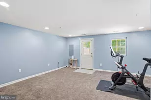 9904 Raintree Way, Clinton, MD 20735 - Photo 14