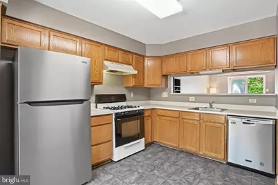 9904 Raintree Way, Clinton, MD 20735 - Photo 2
