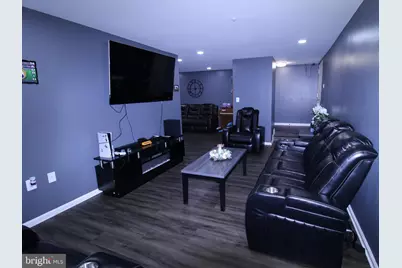 7806 Hanover Parkway #201, Greenbelt, MD 20770 - Photo 4