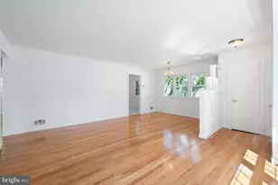 4904 41st Pl, Hyattsville, MD 20781 - Photo 4