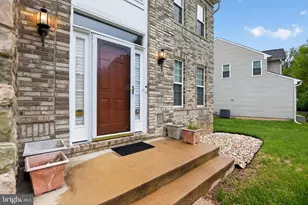 11302 Birkdale Ct, Bowie, MD 20721 - Photo 2