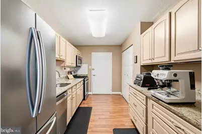 6100 Westchester Park Drive #1702, College Park, MD 20740 - Photo 6