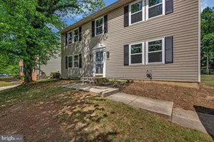 2404 Old Brooks Dr, Suitland, MD 20746 - Photo 2