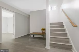 5004 Roanoke Pl, College Park, MD 20740 - Photo 18