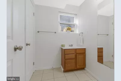 5004 Roanoke Place, College Park, MD 20740 - Photo 8