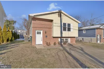 5004 Roanoke Place, College Park, MD 20740 - Photo 24