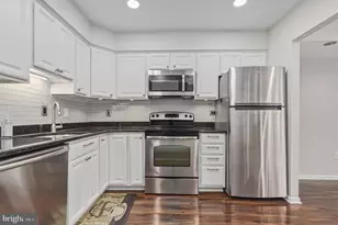 6942 Hanover Pkwy, Greenbelt, MD 20770 - Photo 12
