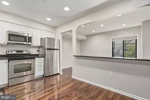 6942 Hanover Pkwy, Greenbelt, MD 20770 - Photo 10
