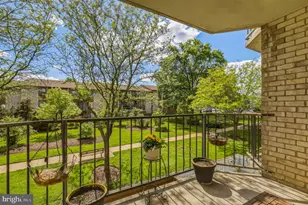 6942 Hanover Pkwy, Greenbelt, MD 20770 - Photo 26