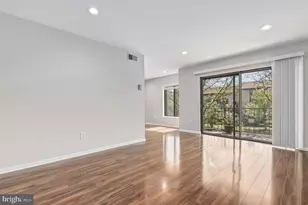 6942 Hanover Pkwy, Greenbelt, MD 20770 - Photo 4