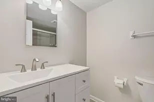 6942 Hanover Pkwy, Greenbelt, MD 20770 - Photo 24