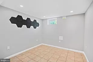 8919 58th Ave, College Park, MD 20740 - Photo 24