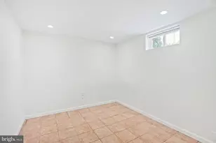 8919 58th Ave, College Park, MD 20740 - Photo 22