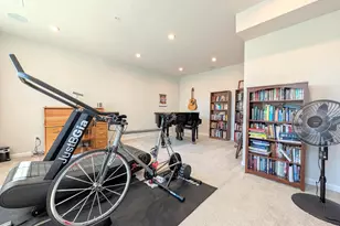 10100 Aerospace Rd, Lanham, MD 20706 - Photo 4