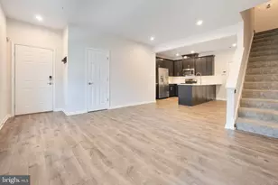 10517 Sally Ride, Lanham, MD 20706 - Photo 4