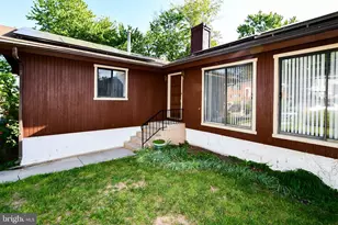 1019 Cedar Heights Dr, Capitol Heights, MD 20743 - Photo 2