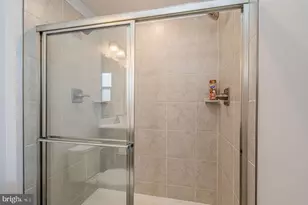 2703 Chelsea Willows Wy, Hyattsville, MD 20782 - Photo 38