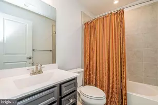 2703 Chelsea Willows Wy, Hyattsville, MD 20782 - Photo 34