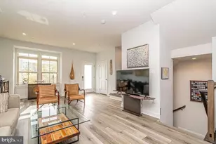 2703 Chelsea Willows Wy, Hyattsville, MD 20782 - Photo 4