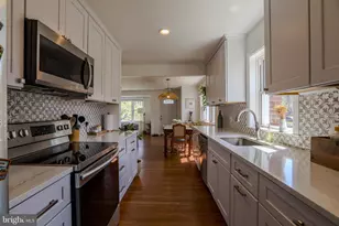 3104 Gumwood Dr, Hyattsville, MD 20783 - Photo 2