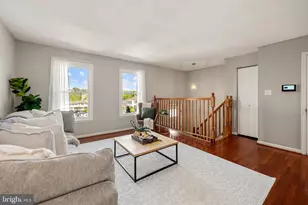 4058 Hanson Oaks Dr, Hyattsville, MD 20784 - Photo 8