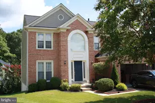 8606 Compass Ct, Laurel, MD 20708 - Photo 2